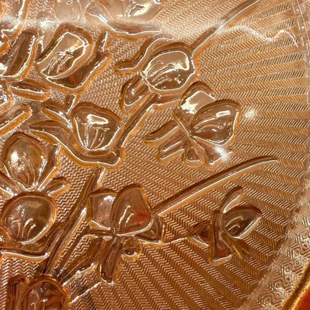Jeannette Glass vintage carnival